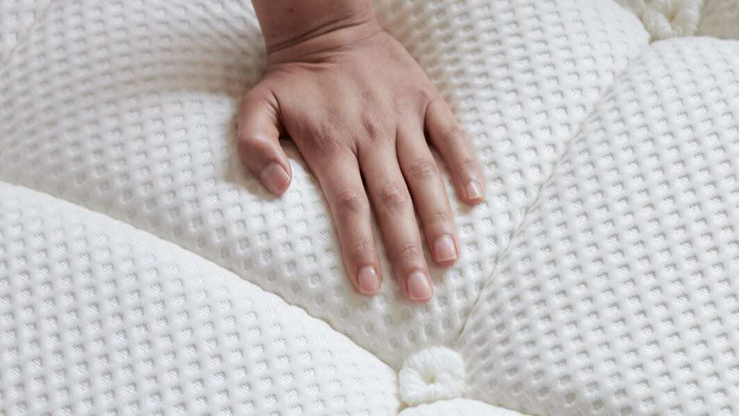 DreamCloud Pillow Top VS Eurotop
